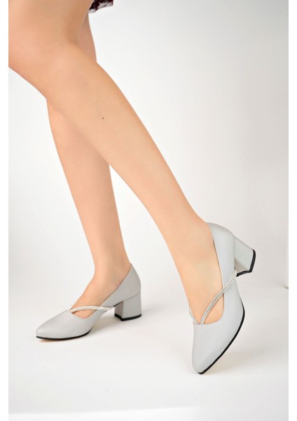 Taşlı Gümüş Saten Ayakkabı