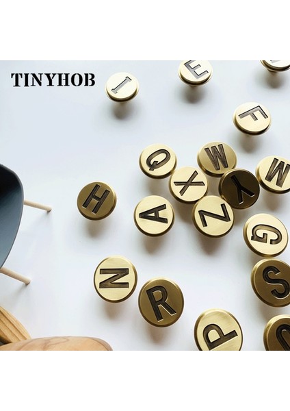 HK-406-U Tarzı # A-Z Dekor Mektup Kanca Altın Ceket Bornoz Duvar Kapı Kanca Yurdu Ev Şapka Pirinç Alfabe Askısı Vidalar ile Ev Aksesuarları (Yurt Dışından) fırsatları