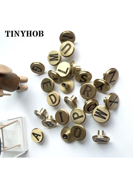 HK-406-B Tarzı # A-Z Dekor Mektup Kanca Altın Ceket Bornoz Duvar Kapı Kanca Yurdu Ev Şapka Pirinç Alfabe Askısı Vidalar ile Ev Aksesuarları (Yurt Dışından) modelleri