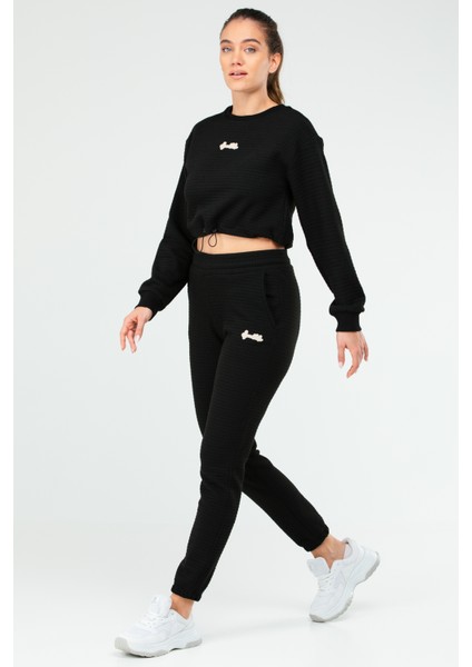 Siyah Regular Fit Düz Kapitone O Yaka Lastik Paça Crop Kadın Eşofman Takımı - SA2626