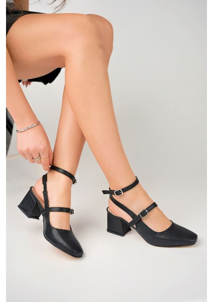 Köşeli Kalıp Çift Bant Bilekten Detaylı Siyah Cilt Ayakkabı fiyatları