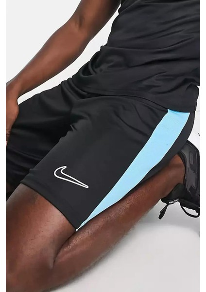 Dri-Fit Academy Standart Kesim Erkek Siyah Spor Şort modelleri