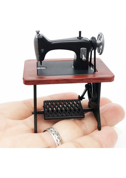 1/24 Bebek Evi Minyatür Mobilya Dikiş Makinesi Çocuk Dekor Aksesuarları Bebek Evi Oyuncaklar Kırmızı (Yurt Dışından) indirimleri