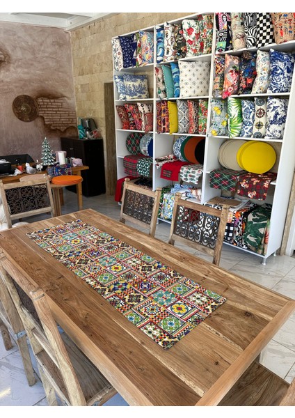 Kare Etnik Motif Desenli Runner modelleri