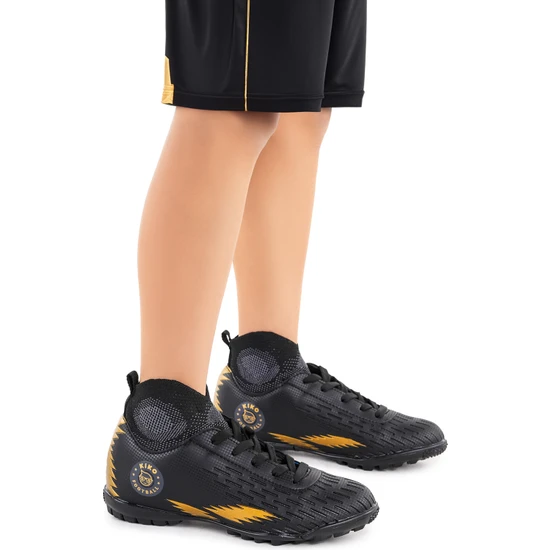 Kiko Kids 142 Fhs Boğazlı Halı Saha Erkek Çocuk Futbol Ayakkabı Siyah - Altın