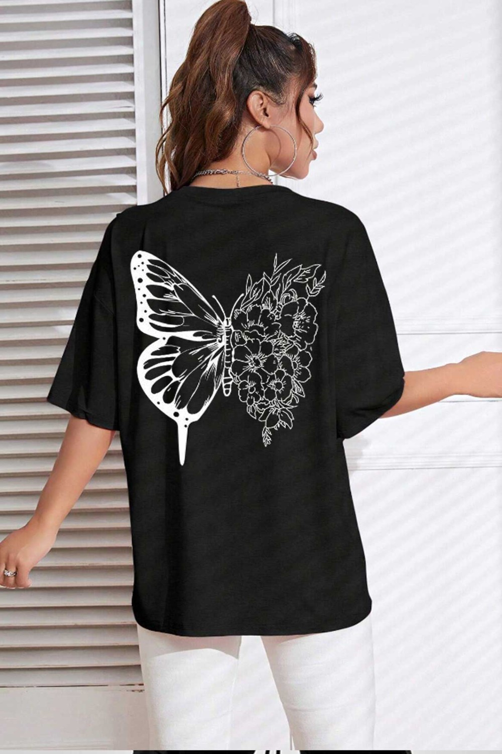 Medinenur Arka Kelebek Baskılı Siyah Kadın Oversize Tshirt