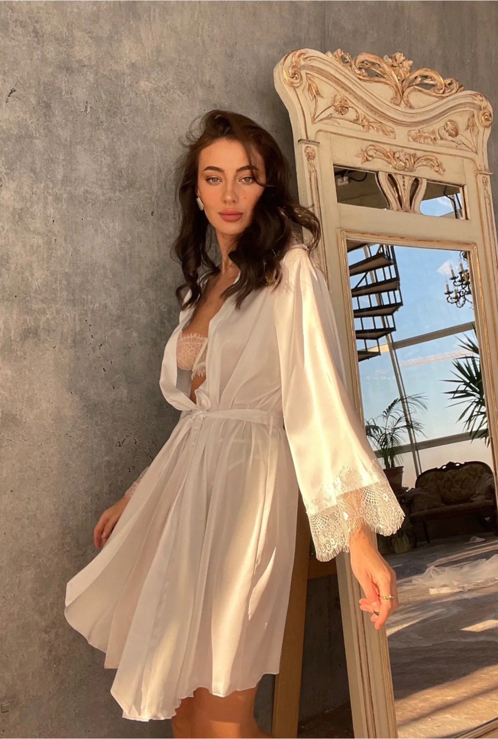 Lousa Kolları Dantelli Ipeksi Saten Kısa Gelin Sabahlık