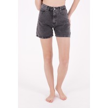Richmost Paçaları Çift Katlı Cepli ve Astarsız Mom Fit Kadın  Kısa Kot Şort Kar Antrasit Denim