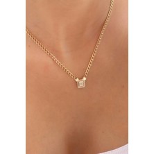 By Milo Jewellery 14 Ayar Altın Baget Taşlı Kolye