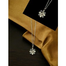 By Milo Jewellery 14 Ayar Altın Çiçek Tasarım Kolye