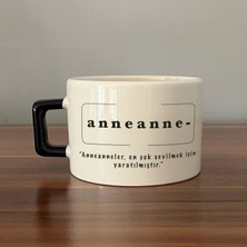 Mor Mürekkep Anneanne Baskılı Siyah Kulplu C Fincan