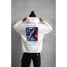 Tarz Yeri Erkek Astronot Baskılı Kapüşonlu Sweat - Beyaz