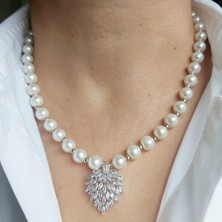 Devi Fashion Kristal Taşlı Özel Tasarım Incili Yılbaşı Kolye