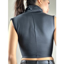 Nidi Store Siyah Yaka Detaylı Kolsuz Crop Bluz