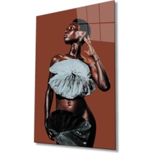 Yapraklı Siyahi Kadın Cam Tablo MIYREM72X46-MIYREM