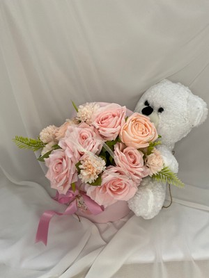 Zb Flowers Sevgiliye hediye Peluş Ayıcıklı Çiçek Kutusu sevgililer Günü sevgiliye Hediye  doğum Günü Hediye hoşgeldin Bebek Yapay