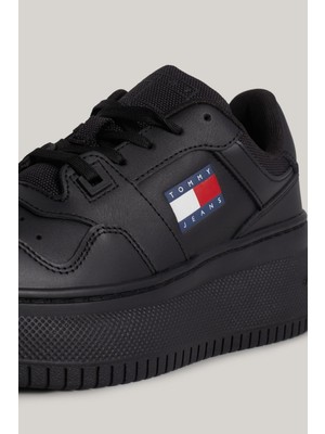 Tommy Hilfiger Kadın Marka Logolu Platform Topuklu Şık Görünüşlü Gündelik Kullanıma Uygun Siyah Sneaker EN0EN02506-BDS