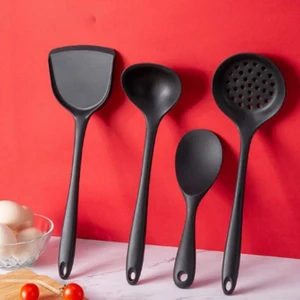 Sert Uçlu Isıya Dayanıklısilikon Kevgir Spatula Kepçe Kaşık Seti 4prç Siyah