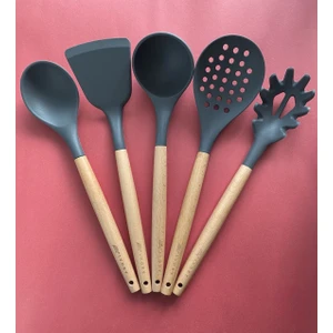 Bambu Saplı Silikon Servis Seti 5 Adet, Kepçe, Kaşık, Kevgir, Makarna Kaşığı, Açılı Spatula,