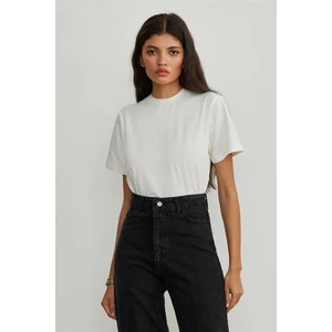 Ekru Pamuklu Basic Tişört