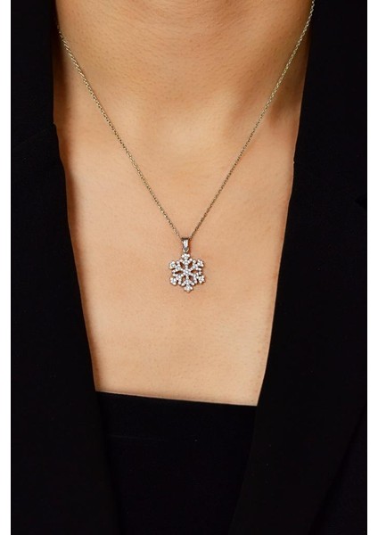 Zirkon Taşlı Rodyum Kar Tanesi Gümüş Kolye modelleri