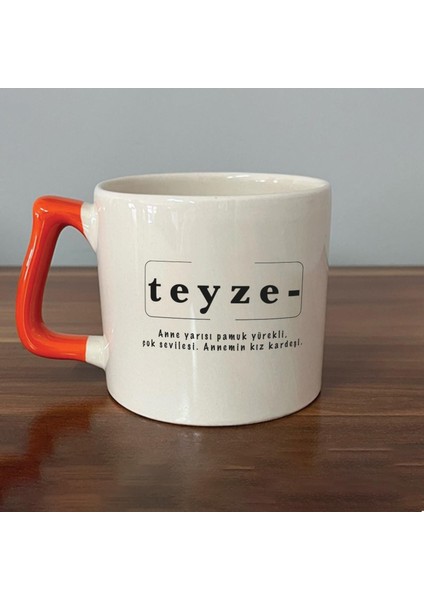 Teyze Baskılı Turuncu Kulplu D Kupa