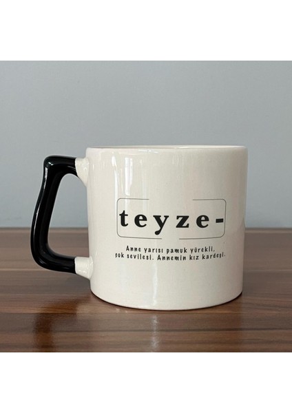 Teyze Baskılı Siyah Kulplu D Kupa