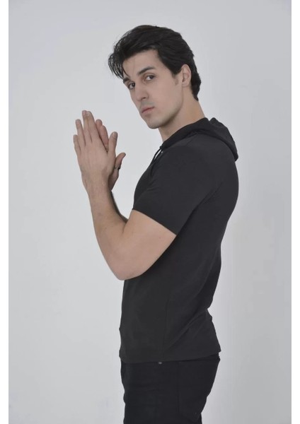 Erkek Kapşonlu Slim Fit T-Shirt - Siyah fiyatları