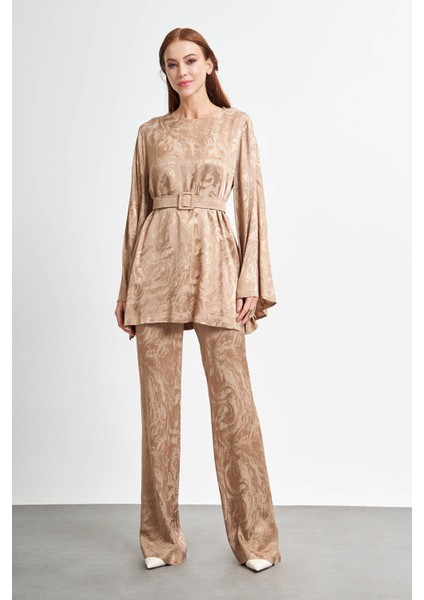 Saten Jakarlı Bej Pantolon