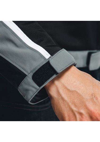 Hydra Flux 2 Air Black Charcoal Gray D-Dry Mont