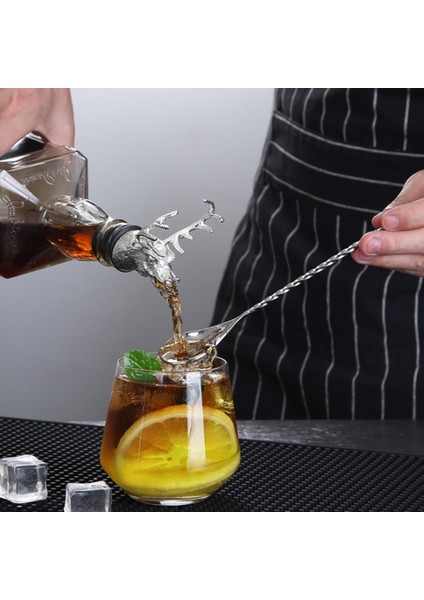 No.15 Tarzı 4 Renk Şarap Dökücü Çinko Alaşım Geyik Elk Aslan Boğa Leopar Antilop Kafa Şarap Stoper Içecekler Bar Gece Kulübü Araçları Aksesuarları (Yurt Dışından) modelleri