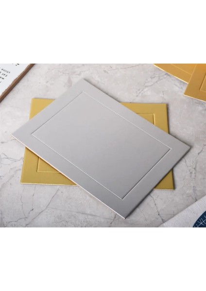 15X20CM Tarzı Yuvarlak Kare Mousse Kek Panoları Mat Gıda Sınıfı Kağıt Mutfak Pişirme Aksesuarları Altın Yeni Yıl Düğün Pastası Tepsi Tepsisi (Yurt Dışından) indirimleri