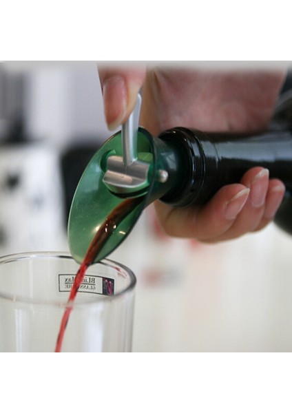 Gösterilen Stil Gibi Anahtarlı Kırmızı Şarap Mantarı Dökücü Yağ Geçirmez Toz Geçirmez Sızdırmaz Pourer Kırmızı Şarap Tıpa Mutfak Gadget Bar Aksesuarları (Yurt Dışından) fiyatları