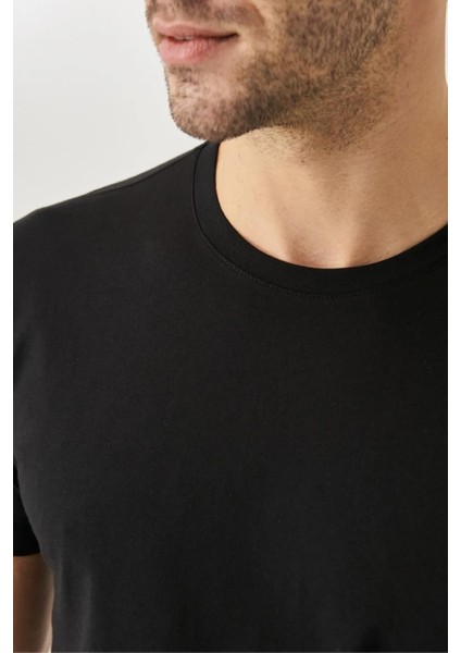 Erkek Siyah Slim Fit Pamuklu Kısa Kollu Bisiklet Yaka T-Shirt modelleri