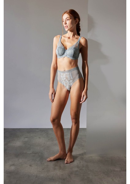 Kadın Dantelli Yüksek Bel Külot modelleri