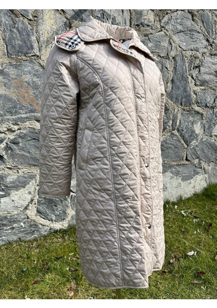 Kadın Büyük Beden Ekose 105 Cm Mevsimlik Açık Bej Kapitone Mont 1044