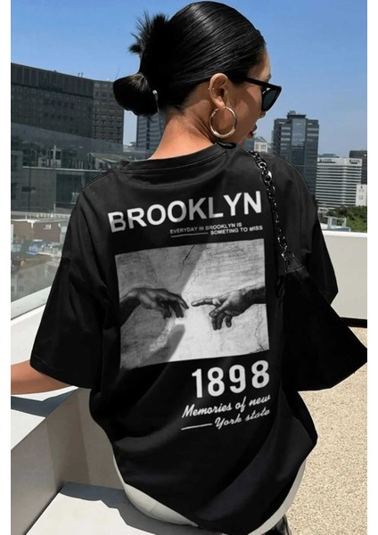 Unisex Brooklyn Arka Baskılı Tshirt