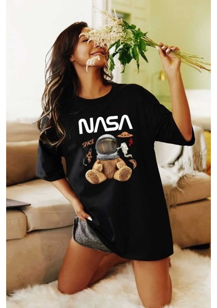 Unisex Ayıcıklı Nasa Baskılı Siyah Tshirt
