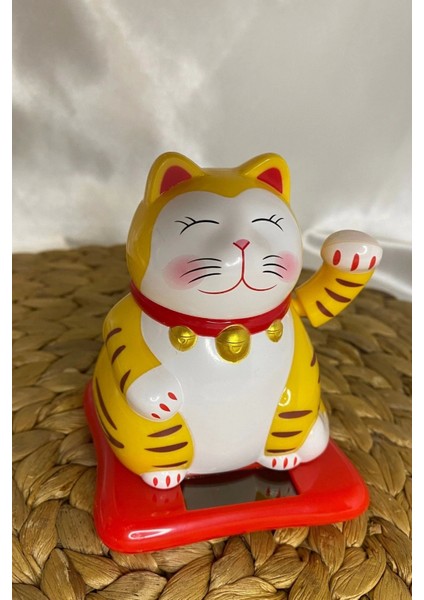 Maneki Neko Feng Shui Bereket Şans Mutluluk Çağıran Şans Kedisi Solar Panelli Hareketli Pati Maneki Neko Feng Shui 01