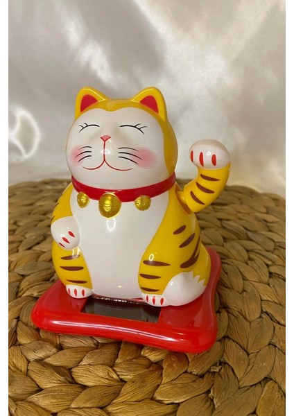 Maneki Neko Feng Shui Bereket Şans Mutluluk Çağıran Şans Kedisi Solar Panelli Hareketli Pati Maneki Neko Feng Shui 01