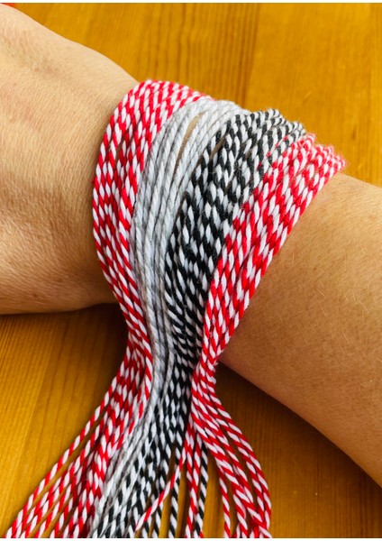 40 Adet Hediyelik Yılbaşı Marteniçka Bileklik Seti