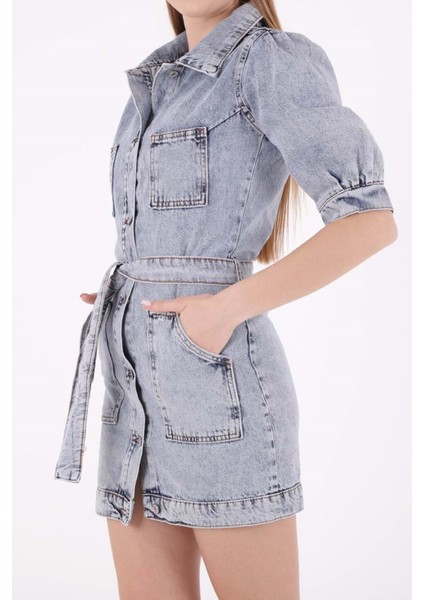 Balon Kollu ve Kuşak Detaylı Düğmeli Rahat/relaxed Kısa Kollu Kadın Kot Elbise Kar Açık Mavi Denim fırsatları