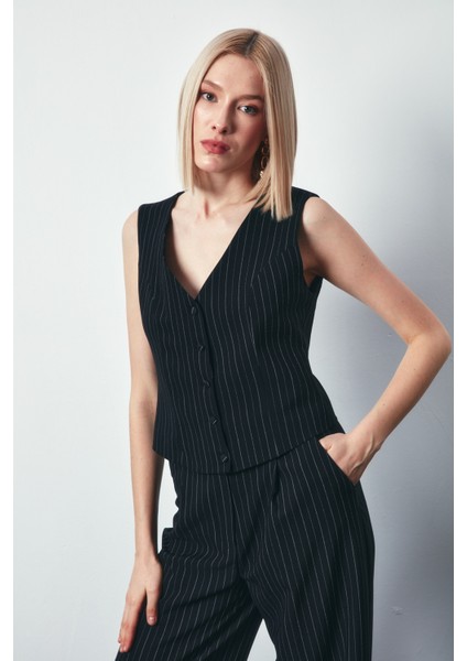 Düğmeli Yelek - Siyah fiyatları