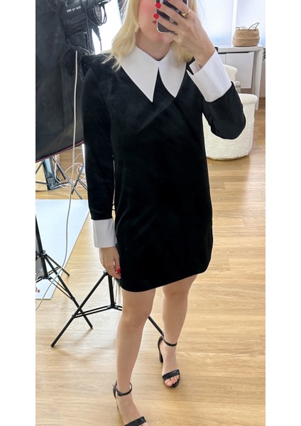 Yaka Ve Manşet Detaylı Siyah Kadife Elbise