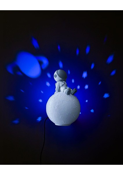 Uzayda Astronot Lamba Ay Yüzeyinde Astronot Duvar Lambası Büyük Boy 23CM