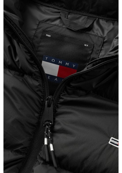 Tommy Hilfiger Erkek Marka Logolu Günlük Kullanıma Uygun Siyah Yelek DM0DM17893-BDS