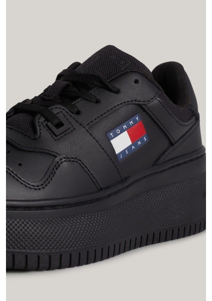 Kadın Marka Logolu Platform Topuklu Şık Görünüşlü Gündelik Kullanıma Uygun Siyah Sneaker EN0EN02506-BDS fırsatları