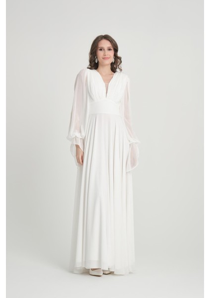 Kolları Taşlı Beyaz Abiye Elbise