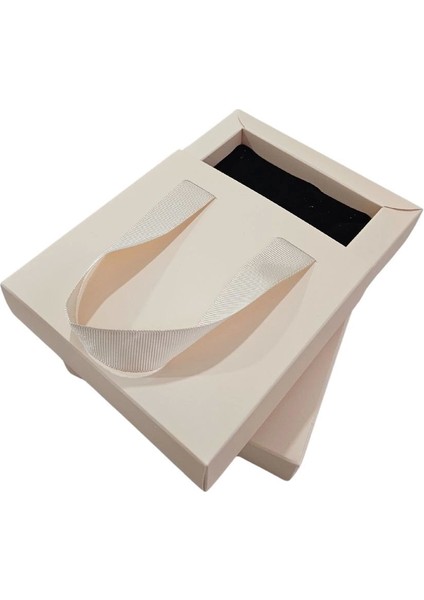 Krem 6 Adet Çekmeceli ve Çantalı Karton Kolye&mini Set Kutusu (12X12 cm )