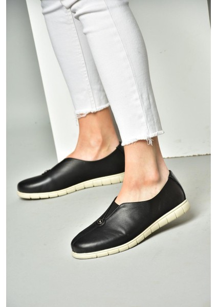 P555081203 Siyah Deri Comfort Taban Kadın Ayakkabı fiyatları